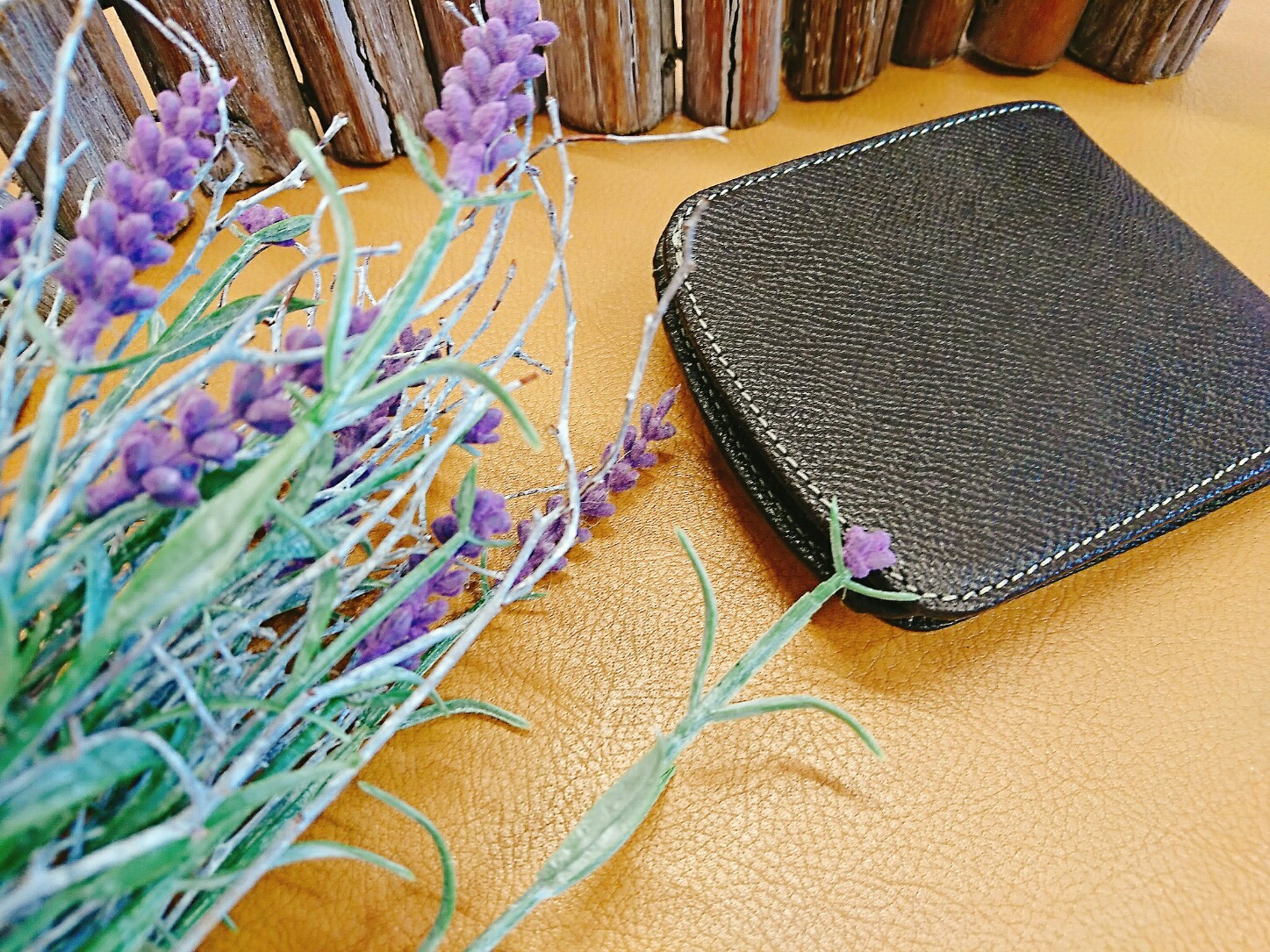 エンボス加工って？ - 革財布のお店 mic -ミック Shop Blog