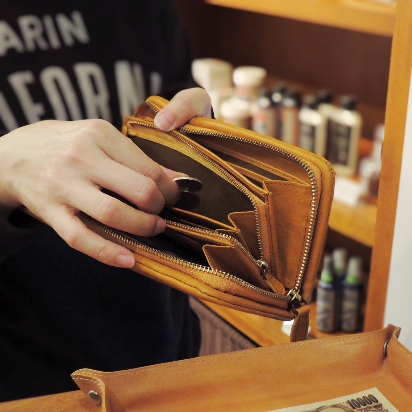 年内に財布を買うならこの日だ！【自由が丘店】 - 革財布のお店 mic 
