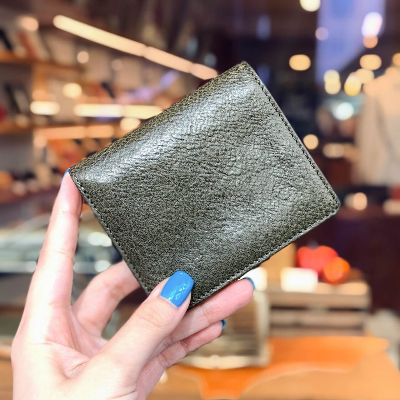 スタッフが実際に使ってみた！19【自由が丘店】 - 革財布のお店 mic